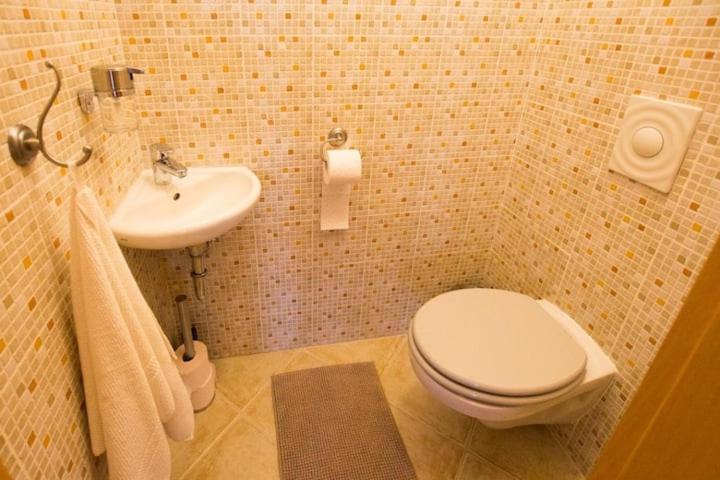 Cosy Apartment In Budapest Downtown With Free Garage Parking Exterior foto